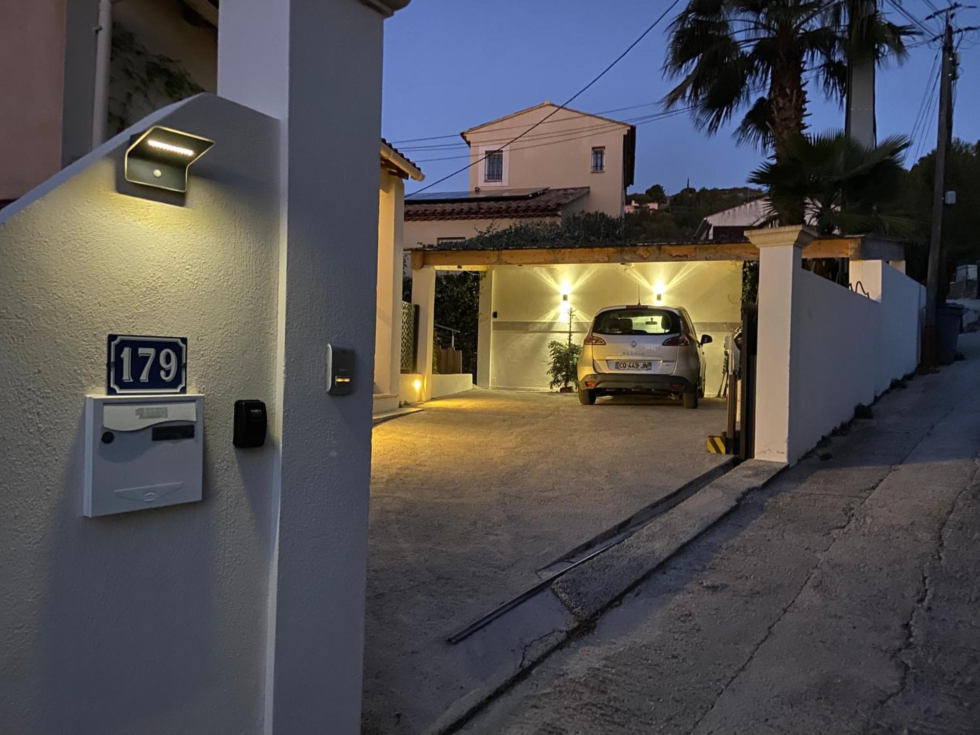 Sublime Logement Avec Vue Mer Et Jacuzzi La Ciotat Exteriér fotografie