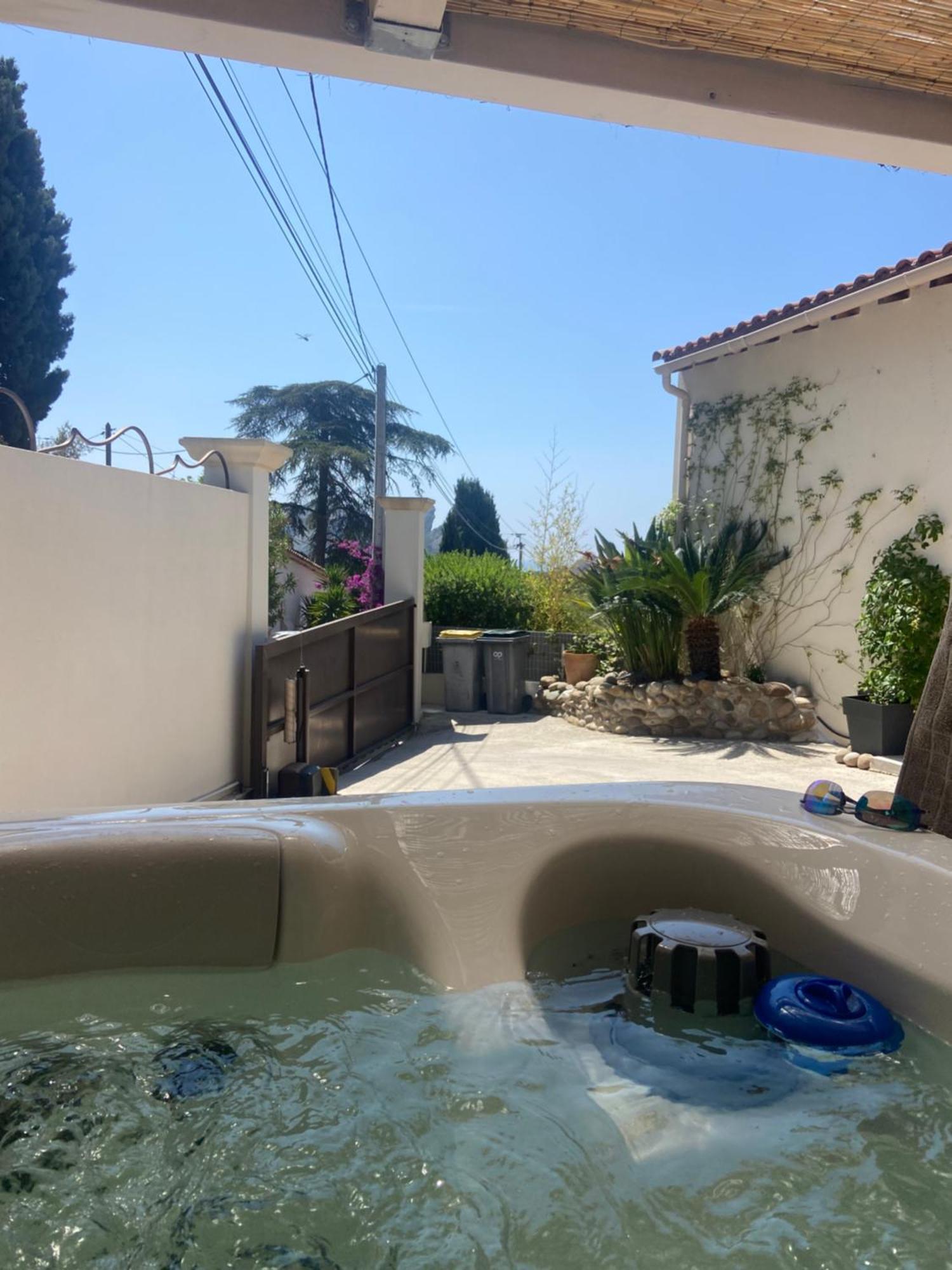 Sublime Logement Avec Vue Mer Et Jacuzzi La Ciotat Exteriér fotografie